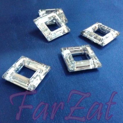 Pietre de cusut patrate de 30 mm cod 110