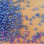 Margele albastru cu miez argintiu 4 mm cod 187