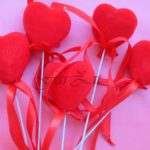 Inima decorativa pe bat