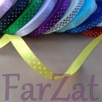 Panglica satin cu buline de 1 cm