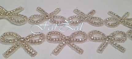 Banda stralucitoare hotfix cu strasuri cod 73