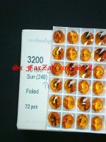 Cristale Swarovski rotunde 10 mm SUN (248) - imagine 2