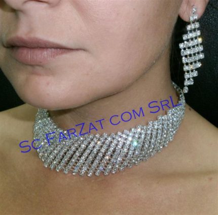 Set colier si cercei cu strasuri cod 32