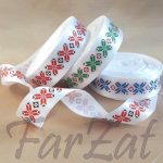 Panglica satinata cu motive traditionale 2,5 cm