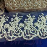 Aplicatie pe tiul cu perle si sclipici - imagine 3