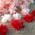 Aplicatie textila cu flori din voal - imagine 2