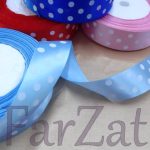 Panglica satinata cu buline - 2,5 cm - imagine 2